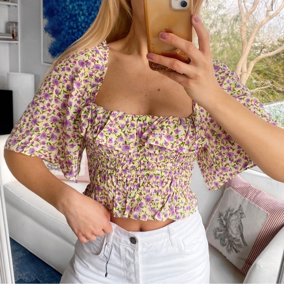 Zara Tops - 🌼 ZARA BOHO YELLOW PURPLE FLORAL RUFFLE BUTTERFLY SLEEVE CROP TOP!